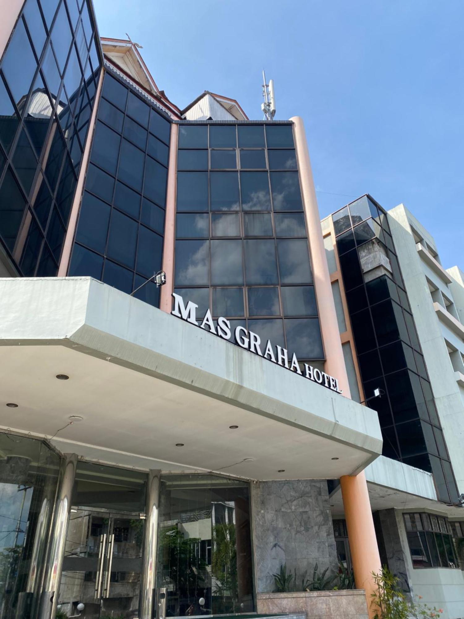 Mas Graha Hotel Pakanbaru Exteriör bild